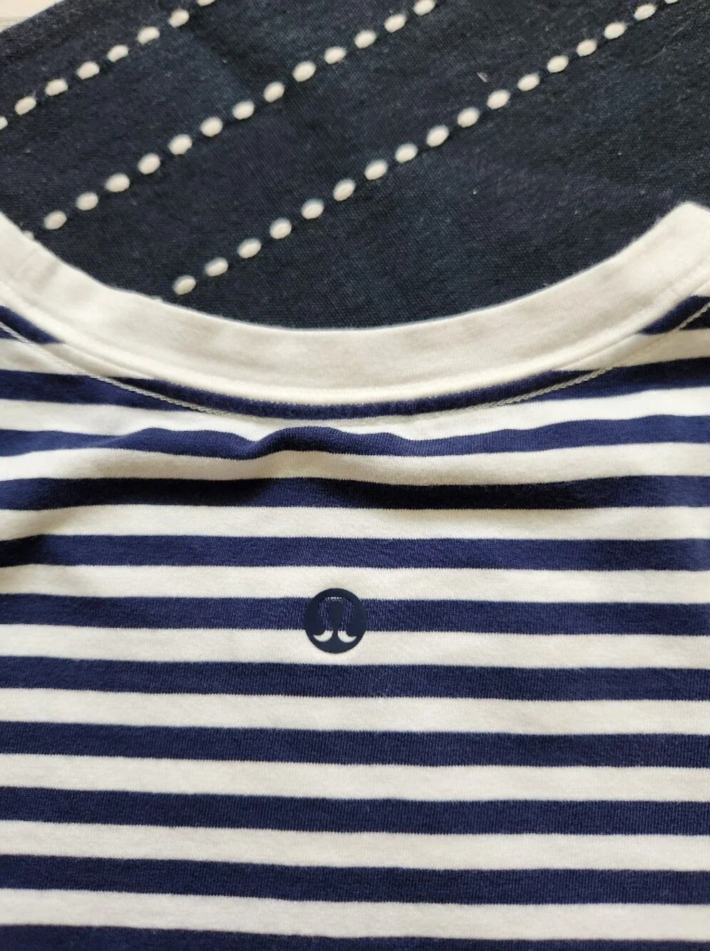 Lululemon Love Crewneck T-Shirt In Narrow Bold Stripe Club Blue White Size 6